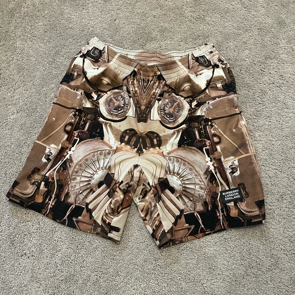 Burberry london england shorts szlarge